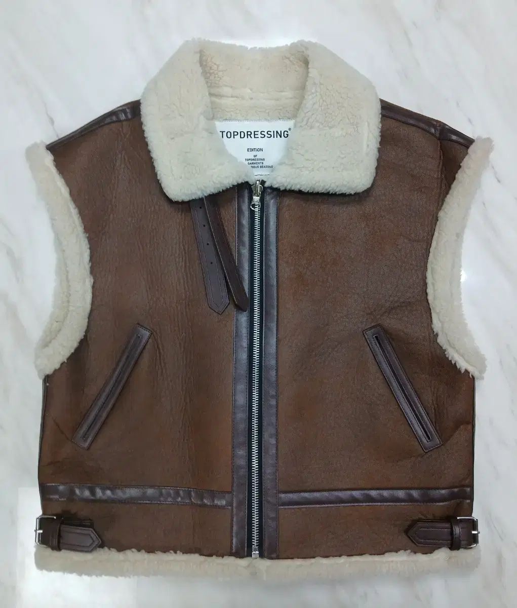 級トップス ムートンベスト ユニセックス サイズ