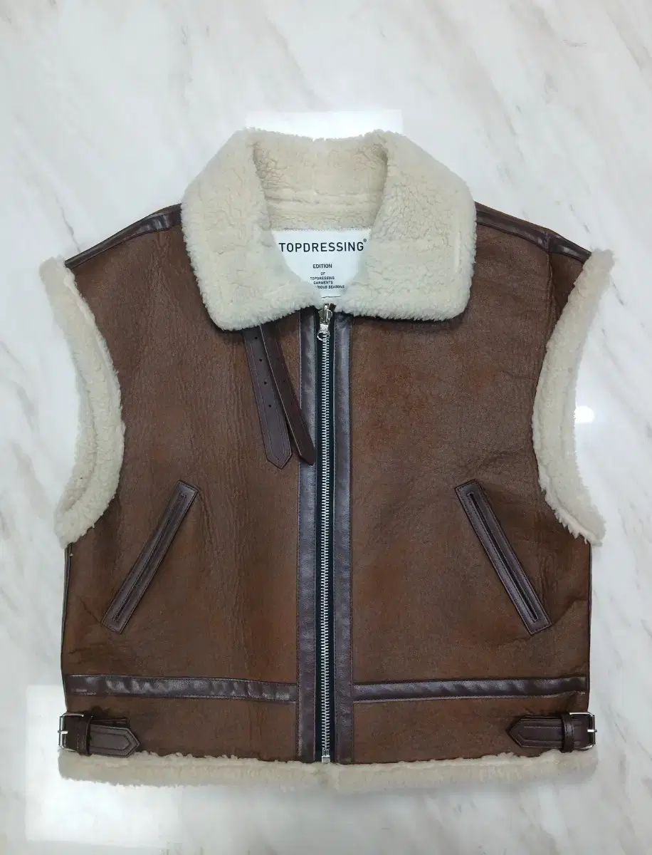 級トップス ムートンベスト ユニセックス サイズ