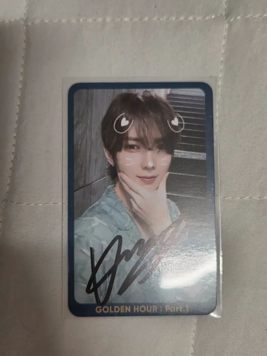 ATEEZ（エイティーズ・アチズ） Golden Hourglass ヨサン(YEOSANG