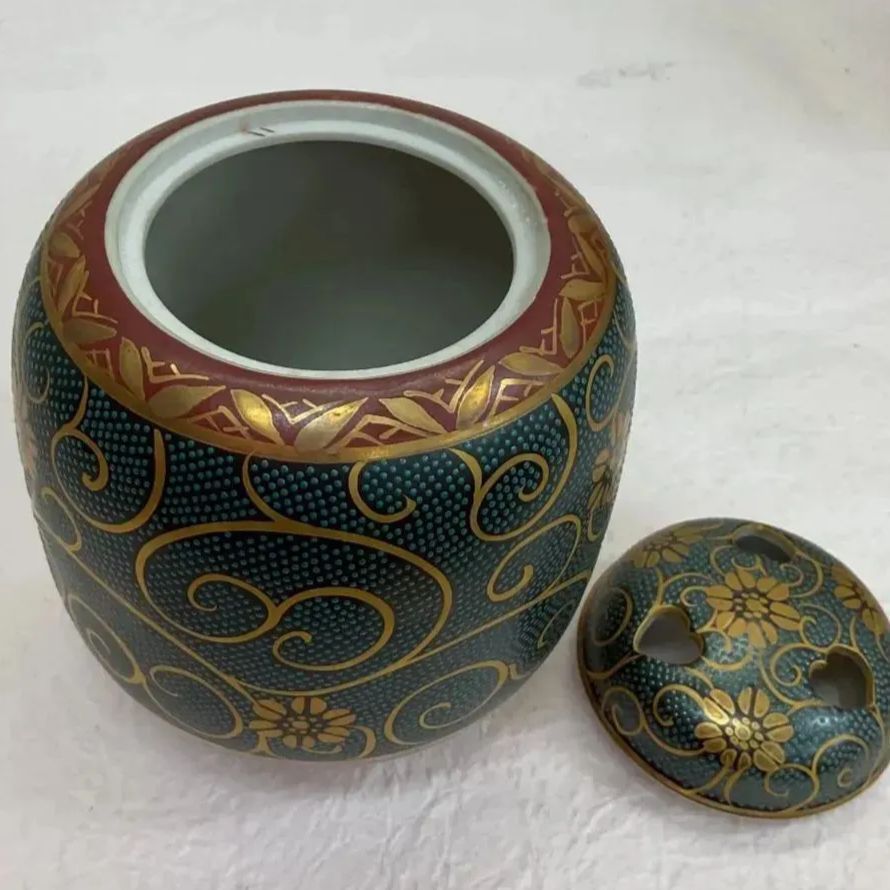 九谷焼 香炉 青粒鉄仙 九谷良山作 唐草 - メルカリ