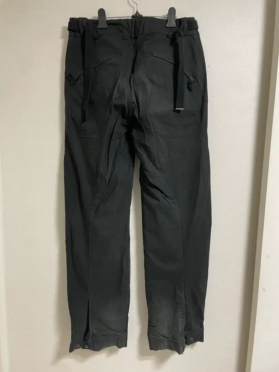 HYEIN SEO ヘインソ ブラック カーゴ パンツ 3 サイズ - メルカリ