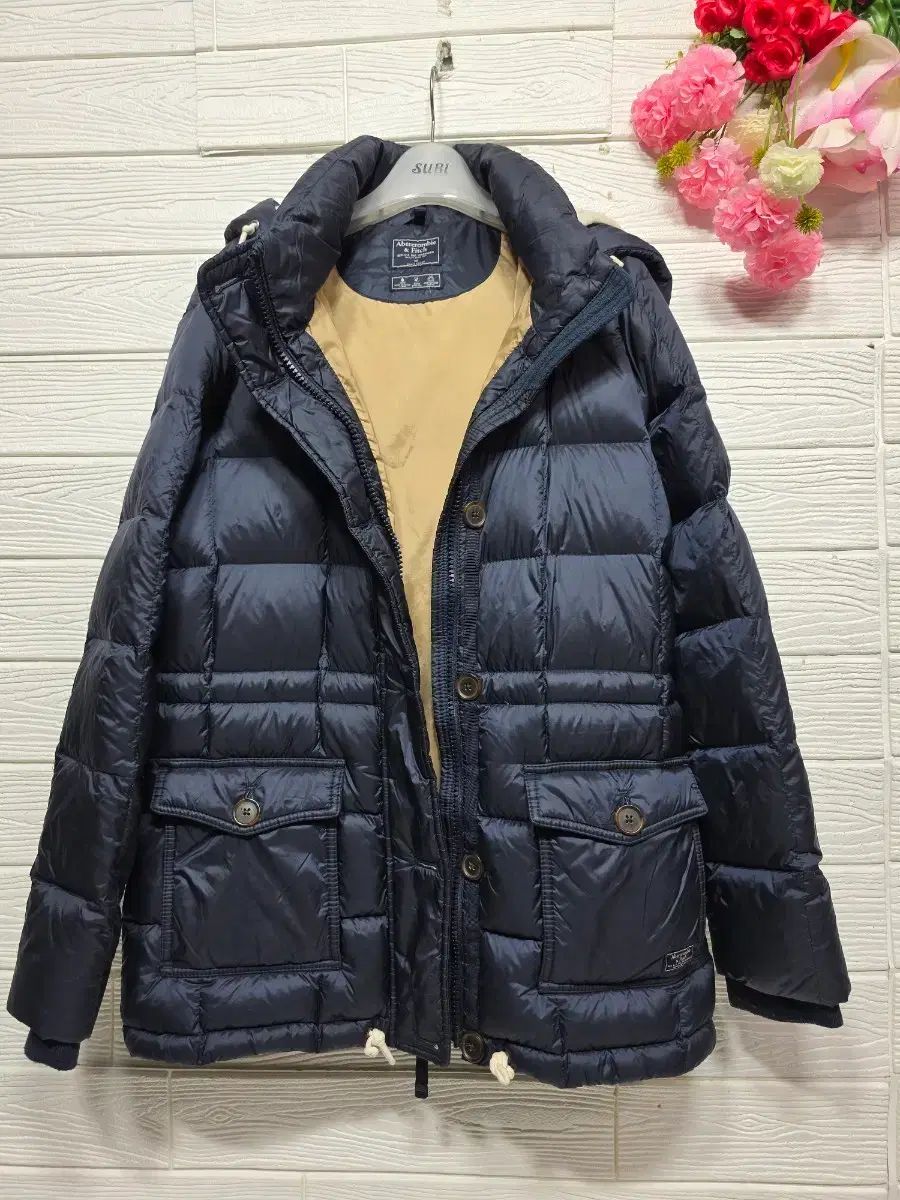 Abercrombie アバクロンビー ダウン ジャケット WHO