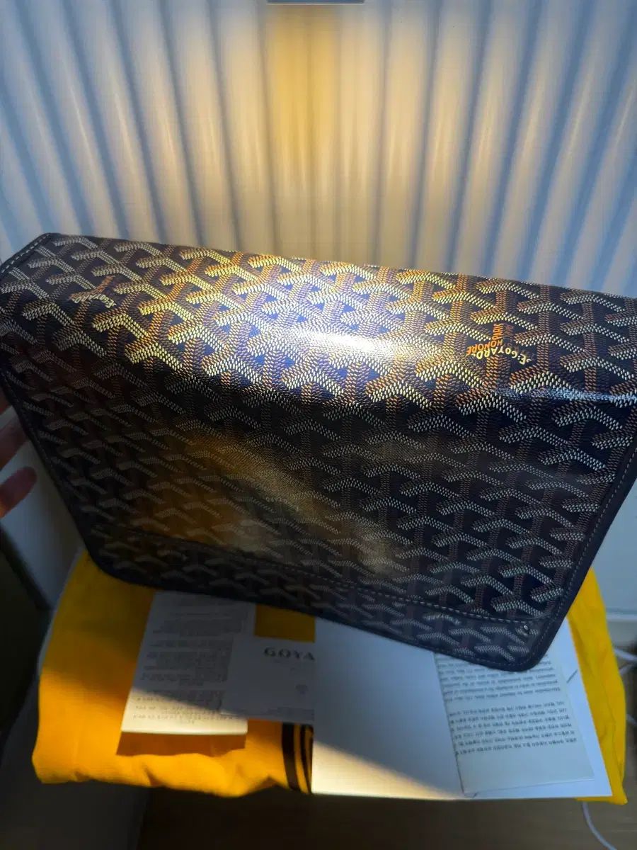 クラッチバッグ