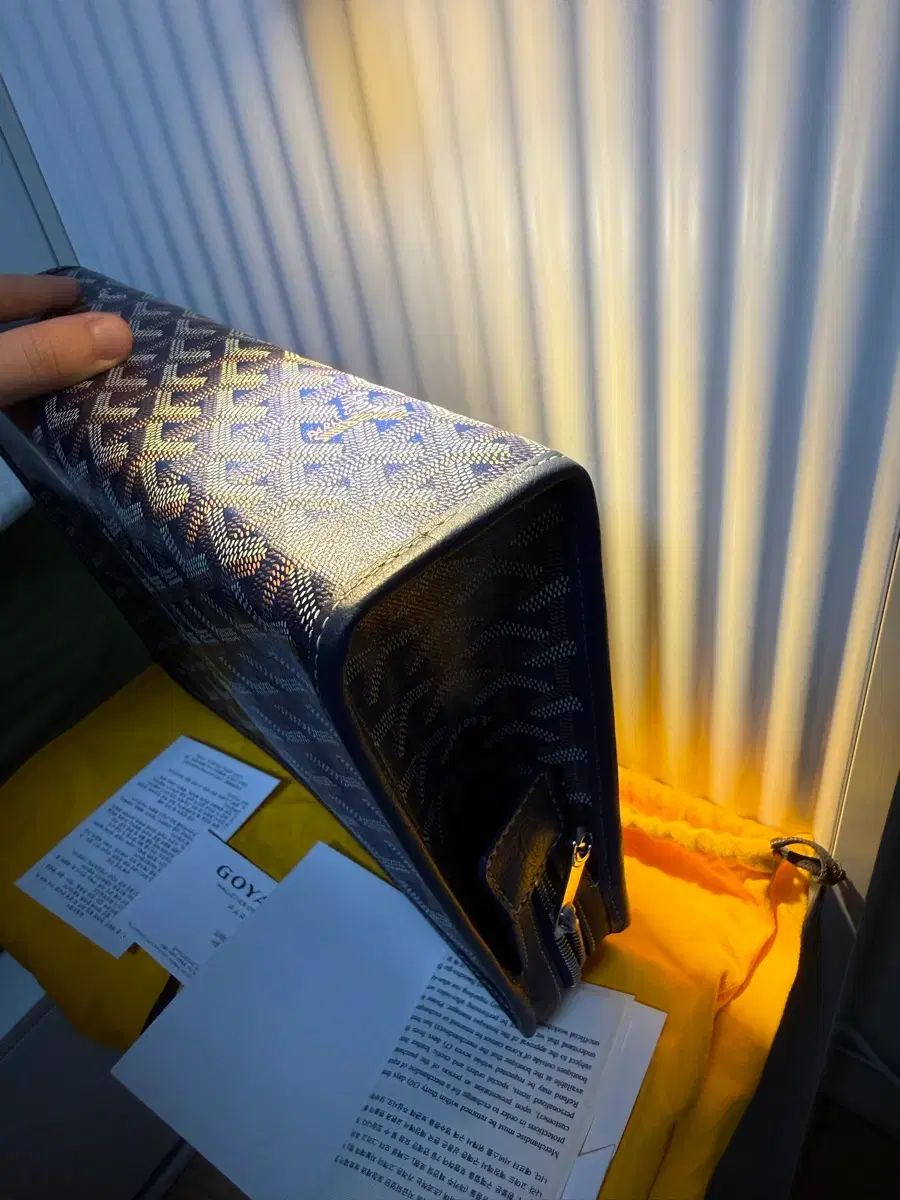 GM クラッチバッグ