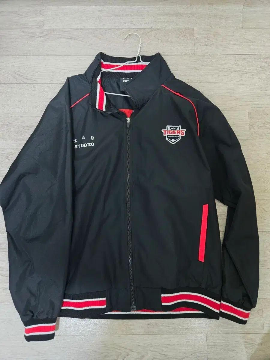 KIAタイガース アセンティック 秋冬用アウター