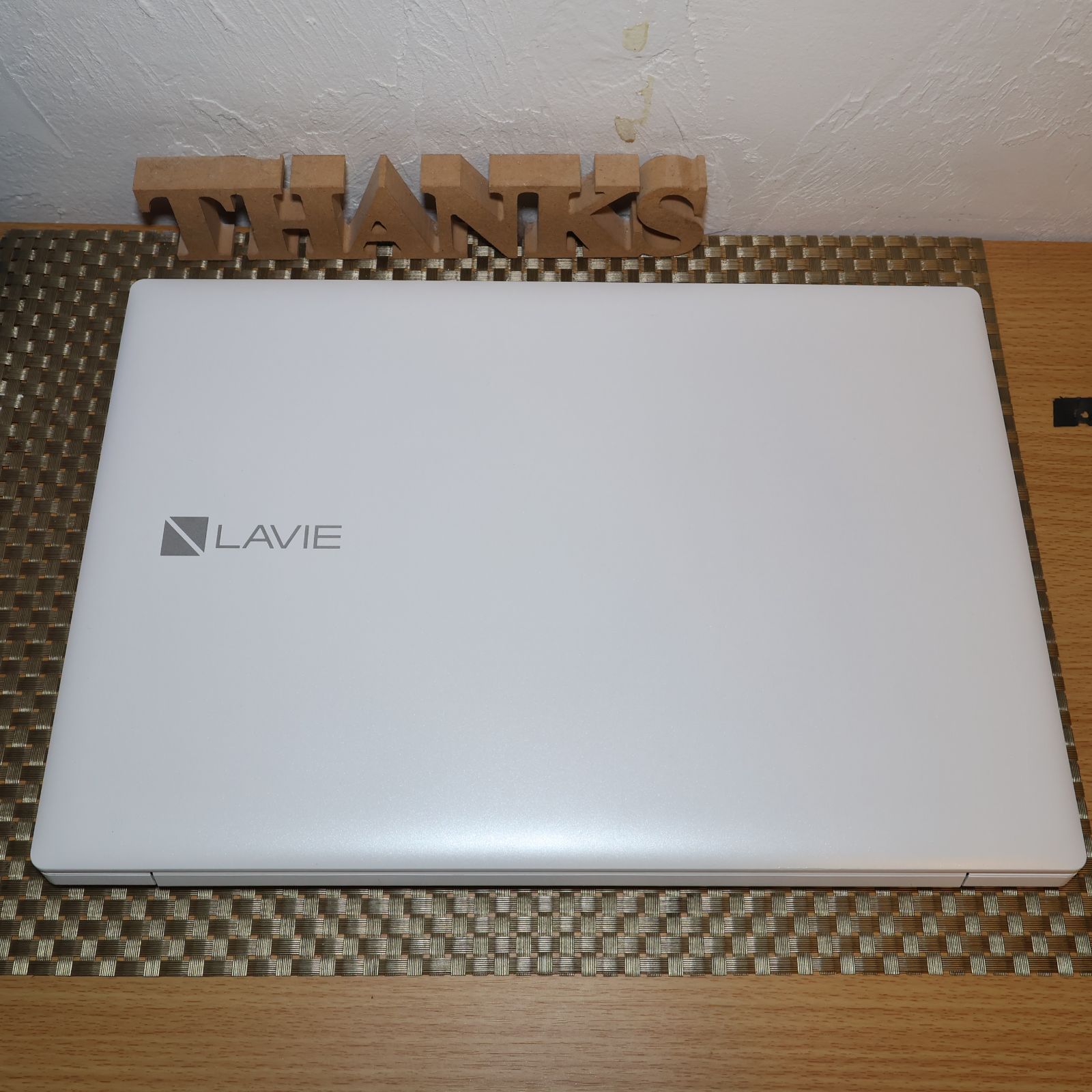 お手軽！Win11人気白！8世代CPU/メ8/高速SSD/無線/HDMI/カメラ - メルカリ