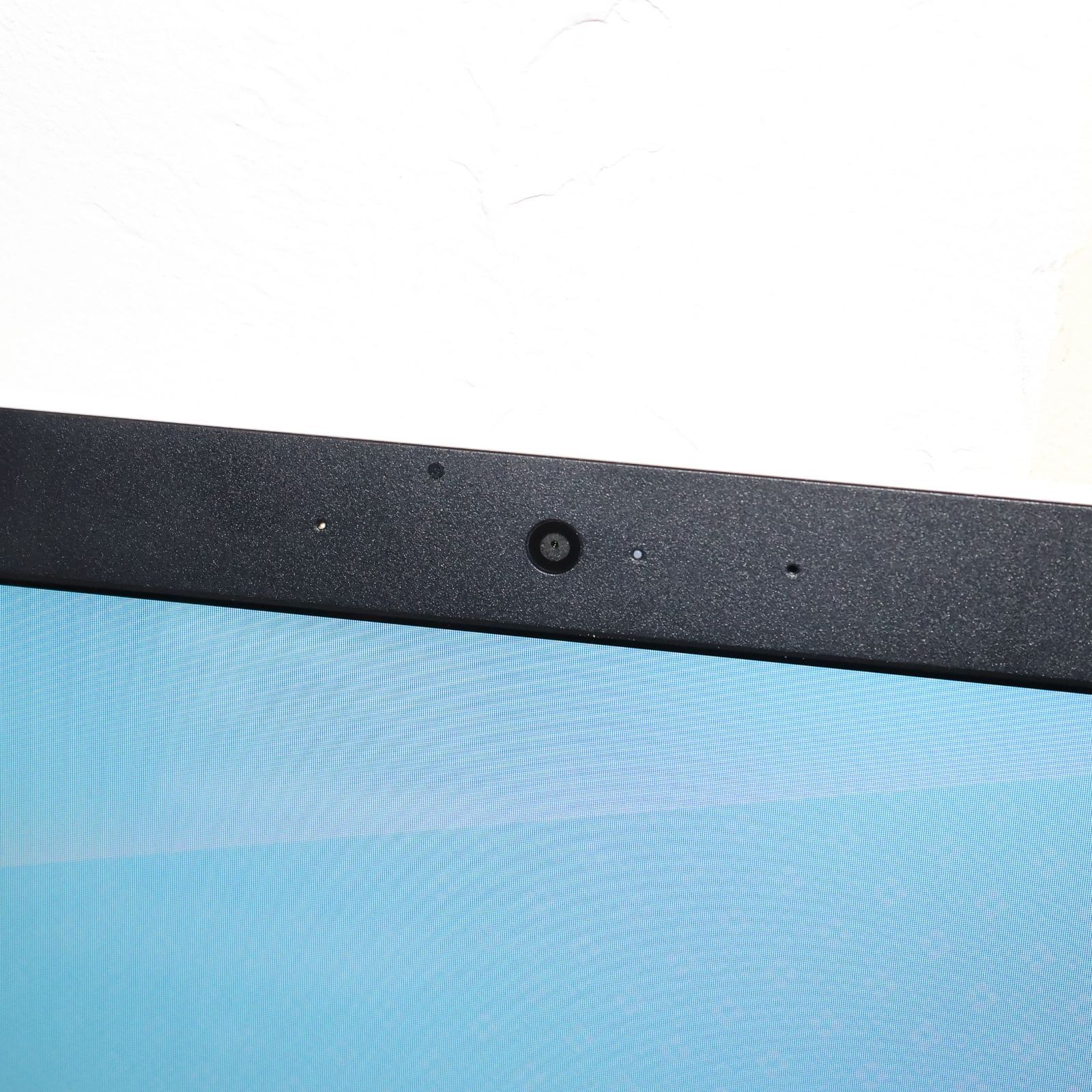 お手軽！Win11人気白！8世代CPU/メ8/高速SSD/無線/HDMI/カメラ - メルカリ