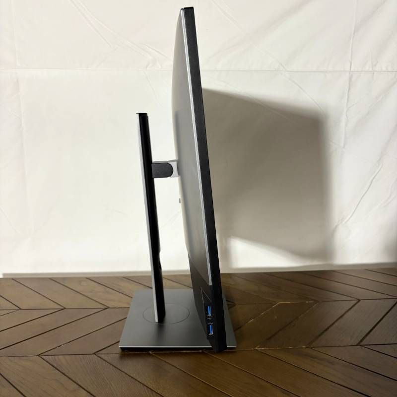 31.5インチ ハイエンド 4K 高画質モニターDELL/デル U3219Q Ultra HD