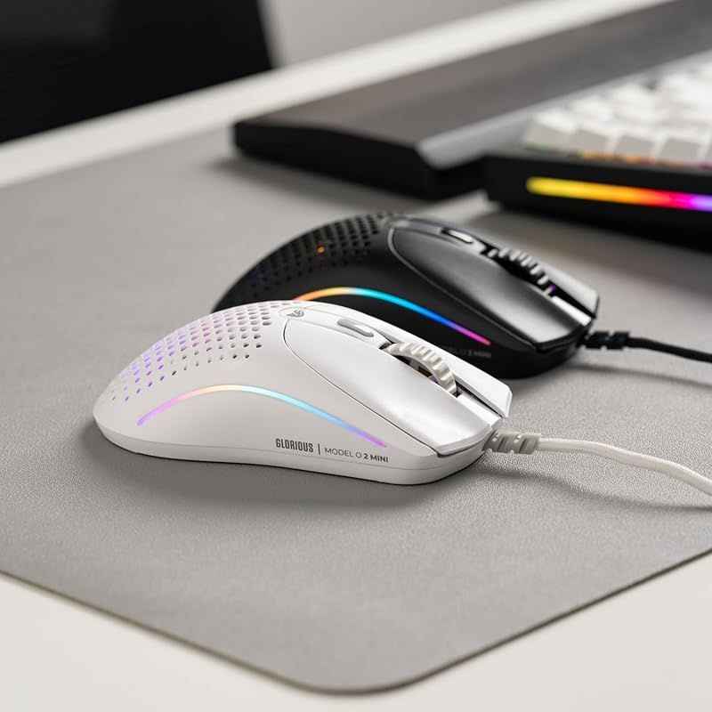 Glorious Model O 2 Mini Matte White 軽量 有線 ゲーミングマウス GLO-MS-OMV 2-MW MS 0739
