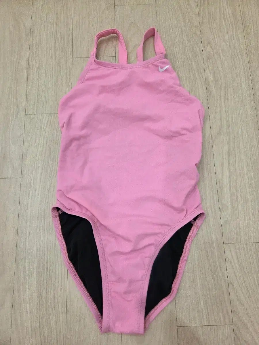 ナイキ 水着 RESONANCE pt.1 The Past Ver. ミドル CUT タートルネック ピンク 30