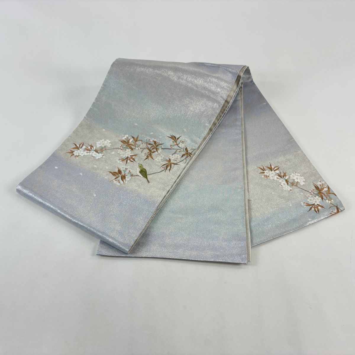 美品】 袋帯 秀品 じゅらく 落款 桜 鶯 金糸 箔 水色 お太鼓柄 正絹