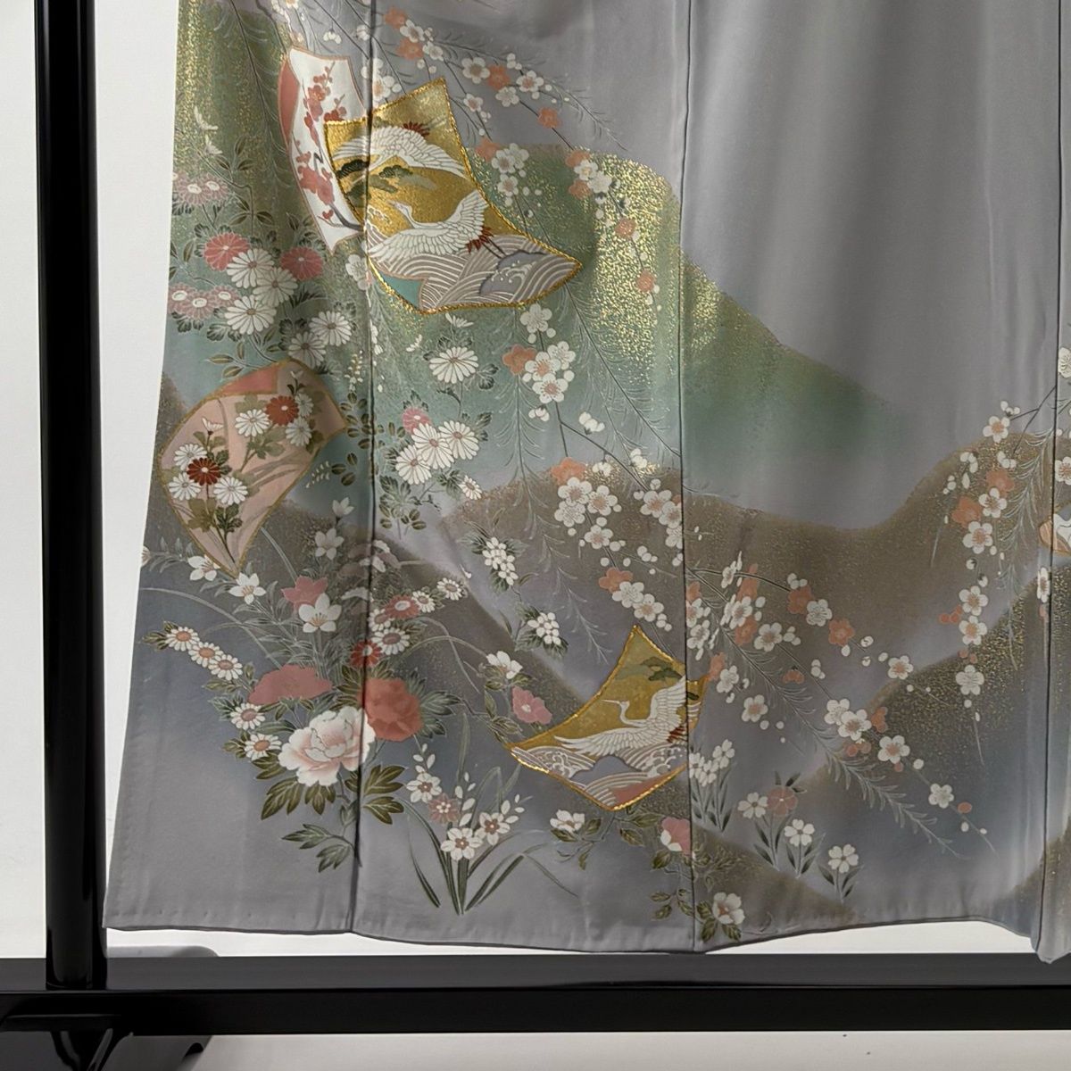 色留袖 身丈155 cm 裄丈63.5 S 袷 鶴 草花 金糸 金彩 灰色 正絹 秀品