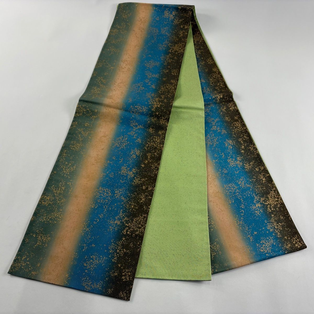 美品】 袋帯 名品 縞 幾何学 金彩 青 全通 正絹 【中古】 - メルカリ