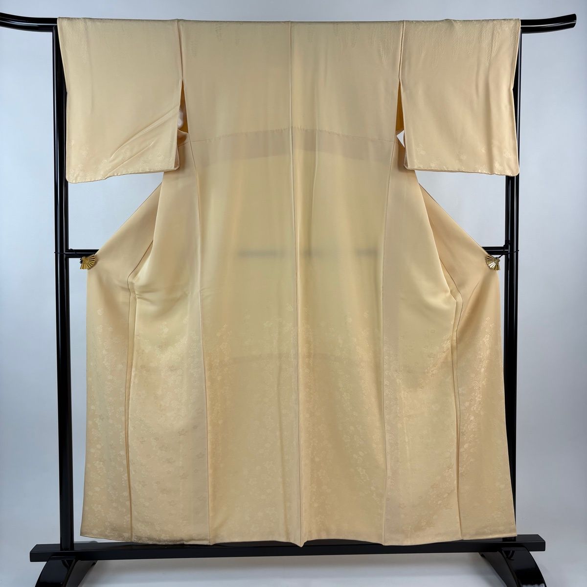 色無地 身丈157 cm 裄丈65 M 袷 地紋 ベージュ 正絹 秀品