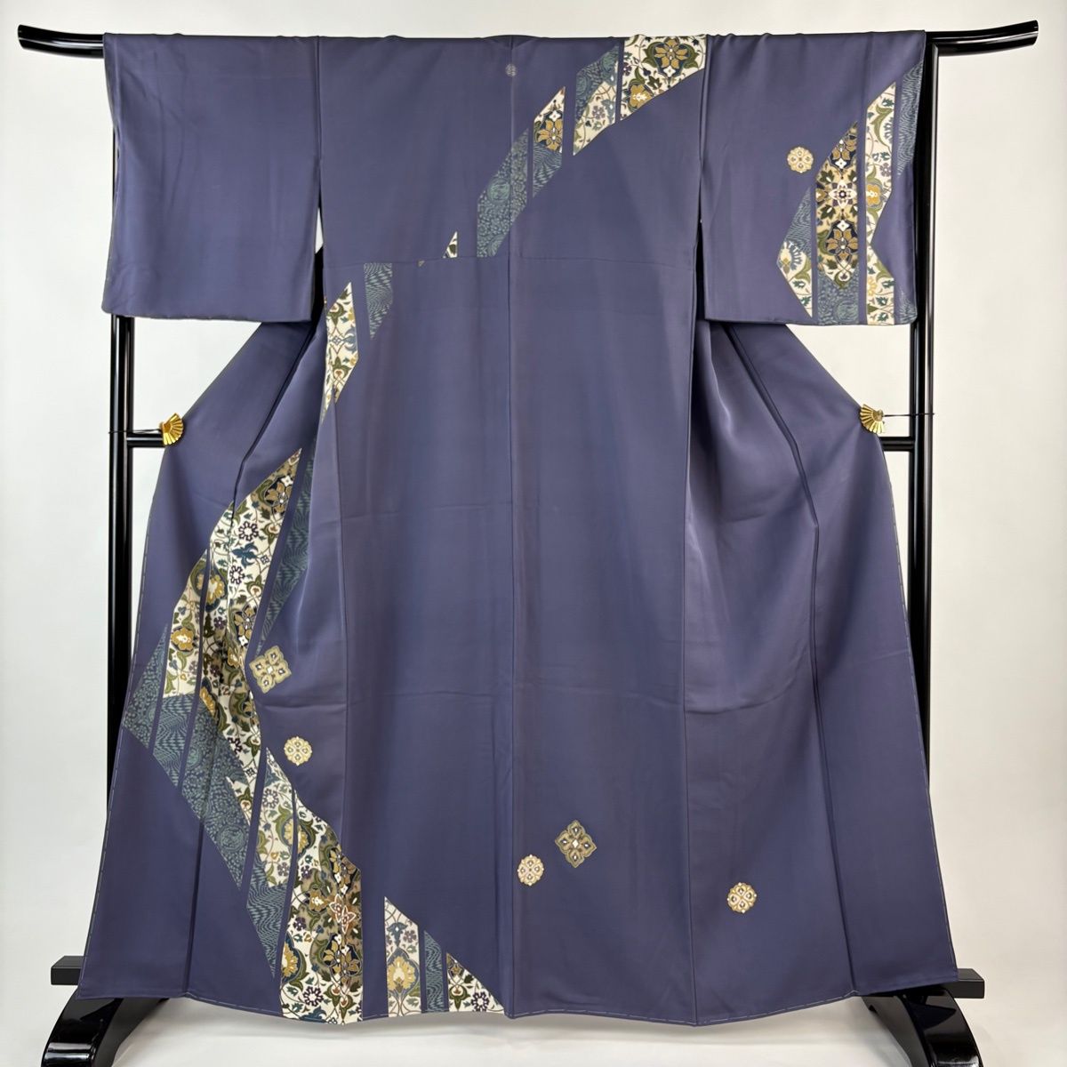 付下げ 身丈163cm 裄丈67cm M 袷 草花 花唐草 金彩 金糸 青紫 正絹 秀