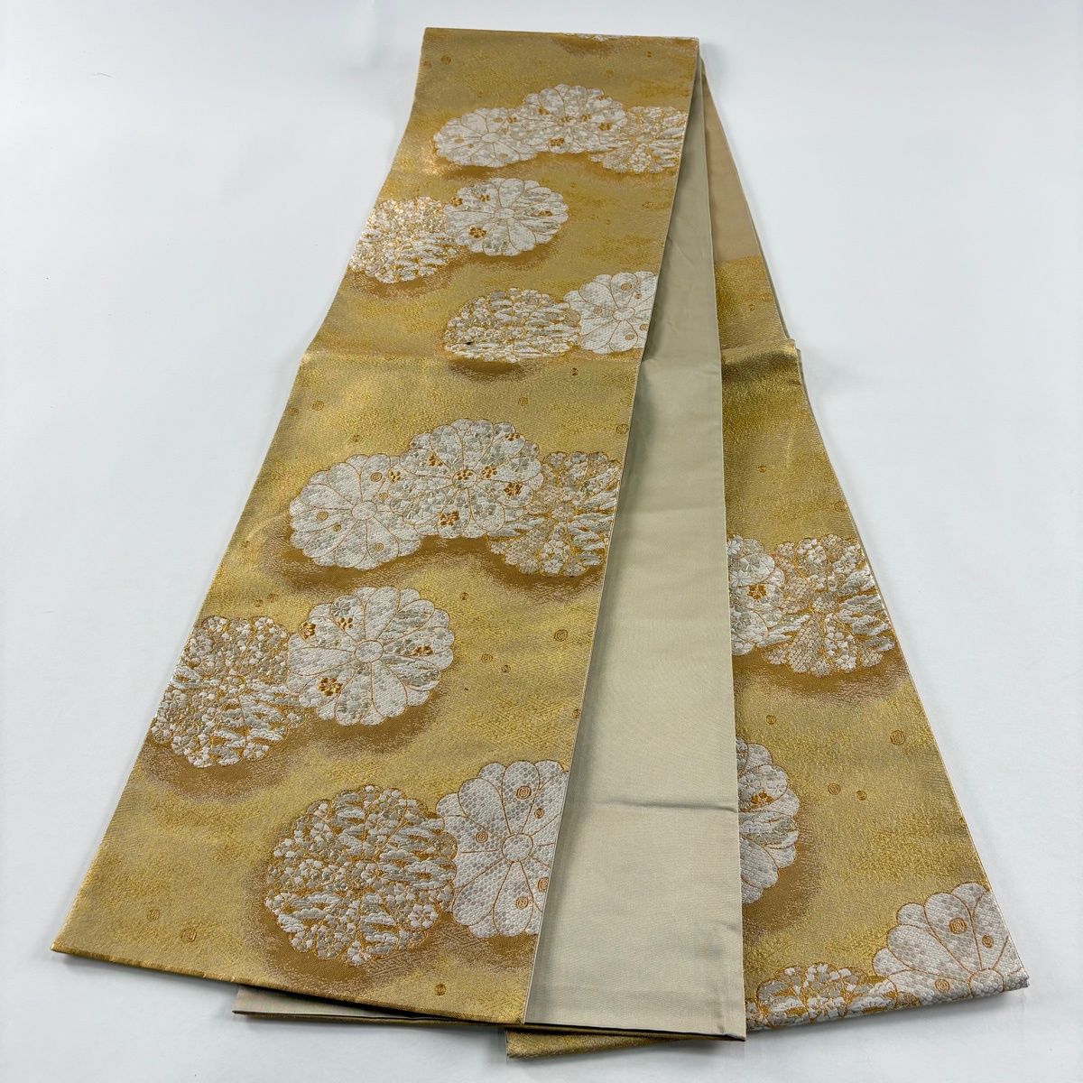 ZF-1141 袋帯 作家物 落款 刺繍 金箔 太鼓柄 正絹 逸品 美品】 袋帯 逸品 加納幸 落款 菊 疋田 箔 金糸 金色 お太鼓柄 正絹