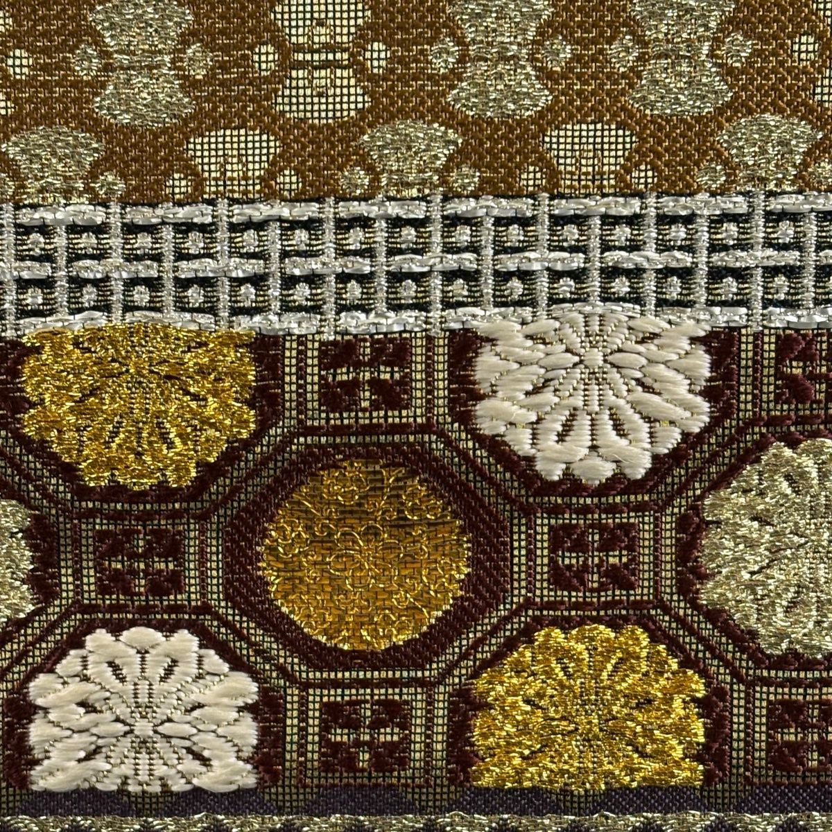 美品】 袋帯 逸品 誉田屋源兵衛 落款 誉文彫金 別腹 有職文様 段縞 金