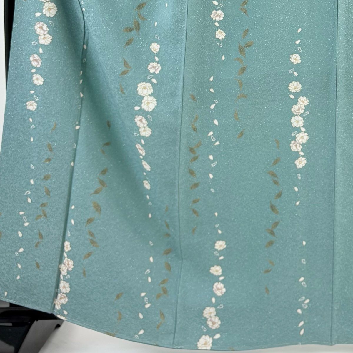 小紋 身丈163 cm 裄丈69.5 L 袷 千地泰弘 落款 花 葉柄 銀通し 金彩 青緑 正絹