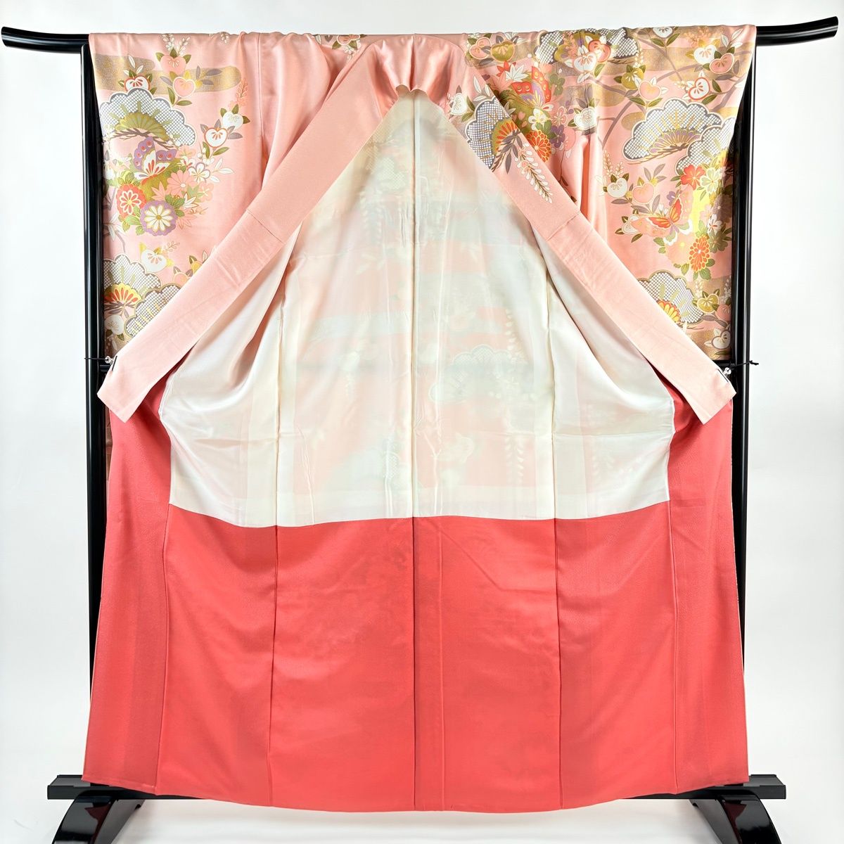  振袖 身丈162.5 cm 裄丈67 M 袷 蝶 松梅 金彩 ピンク 正絹 振袖 着物