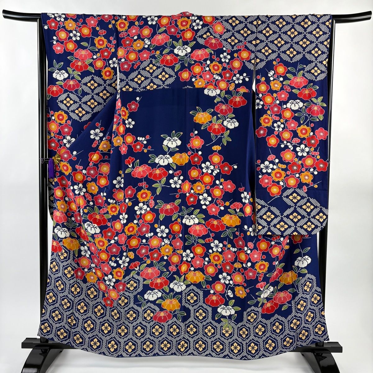 振袖 身丈159 5 cm 裄丈65 M 袷 栗山吉三郎 落款 椿 枝梅 縮緬 紺色 正絹