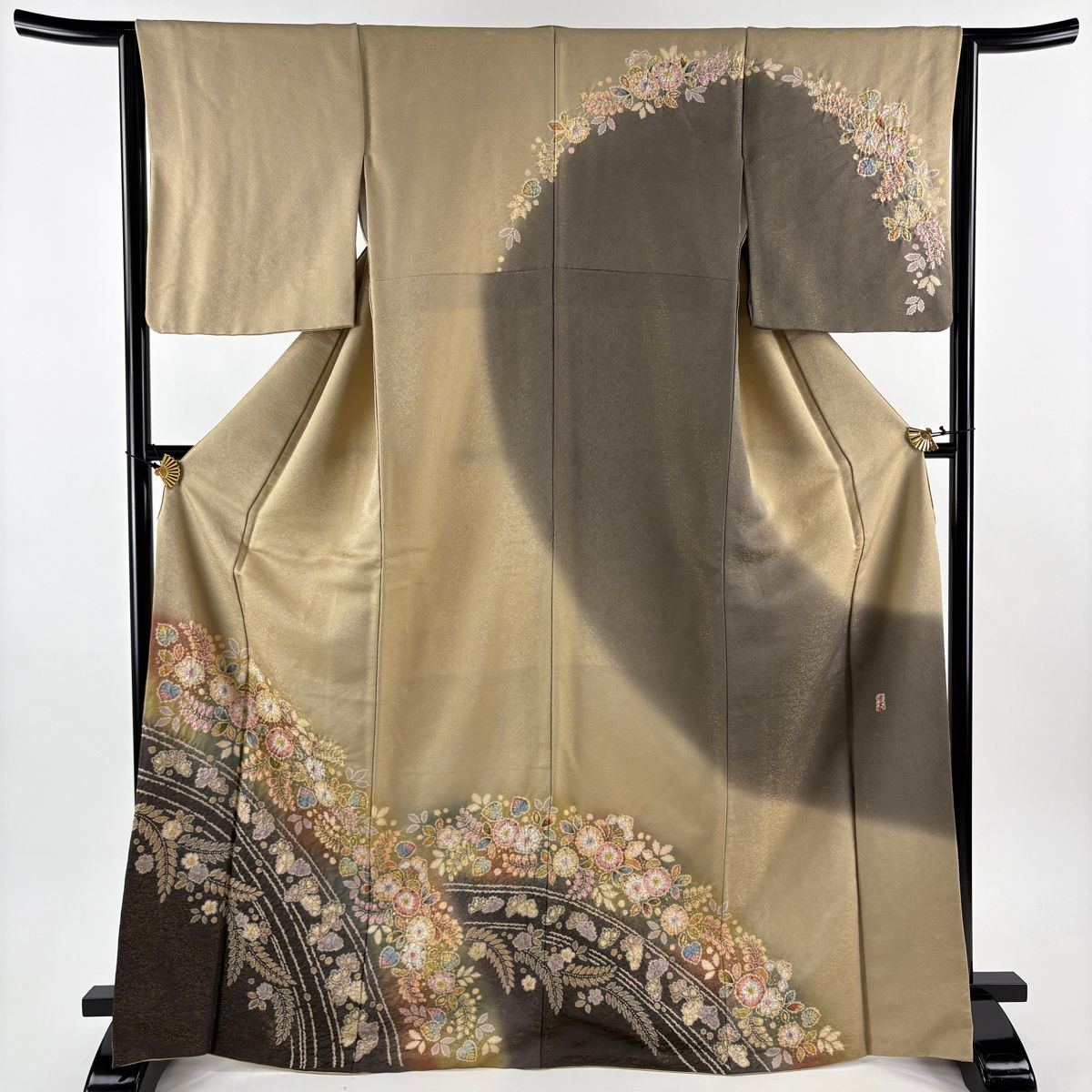 【美品】 訪問着 身丈168.5cm 裄丈64.5cm M 袷 落款 辻が花 金通し 染め分け 薄茶色 正絹 名品 【】