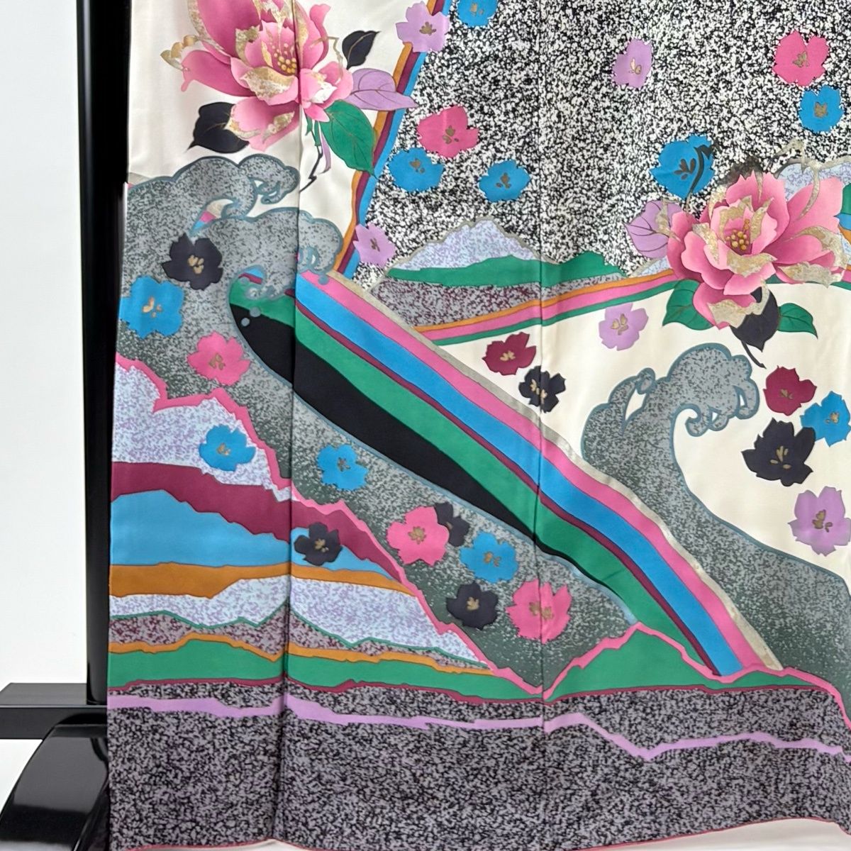 振袖 身丈168.5 cm 裄丈66 M 袷 落款 牡丹 波頭 金彩 クリーム 正絹