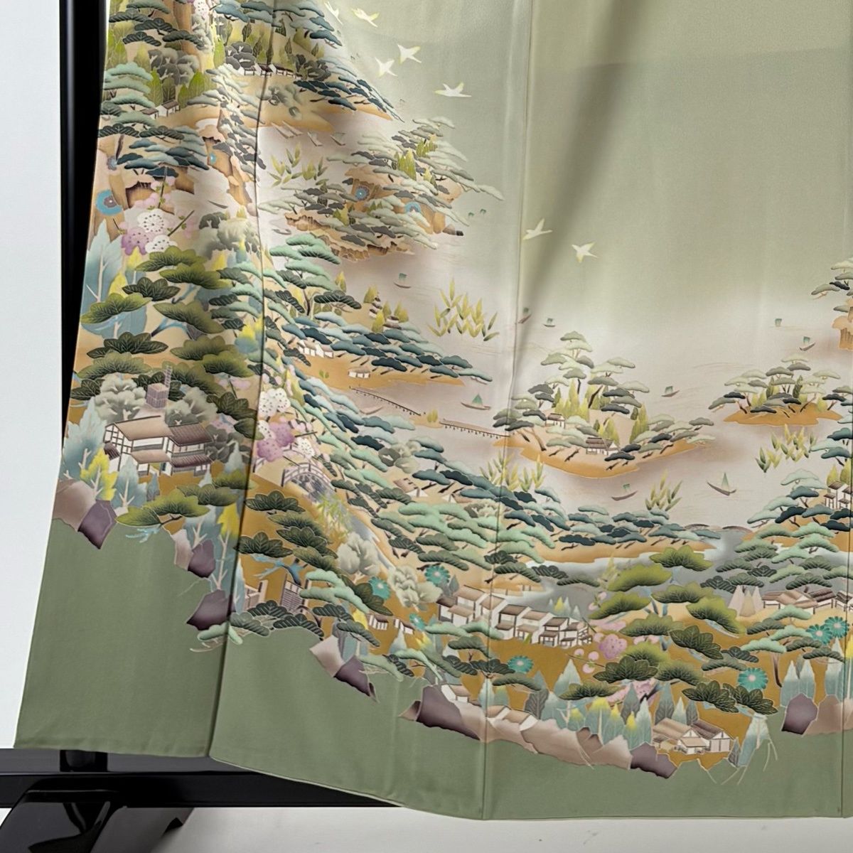 色留袖 身丈159.5 cm 裄丈64 M 袷 落款 風景 建物 染め分け ぼかし 灰緑 正絹 一つ紋