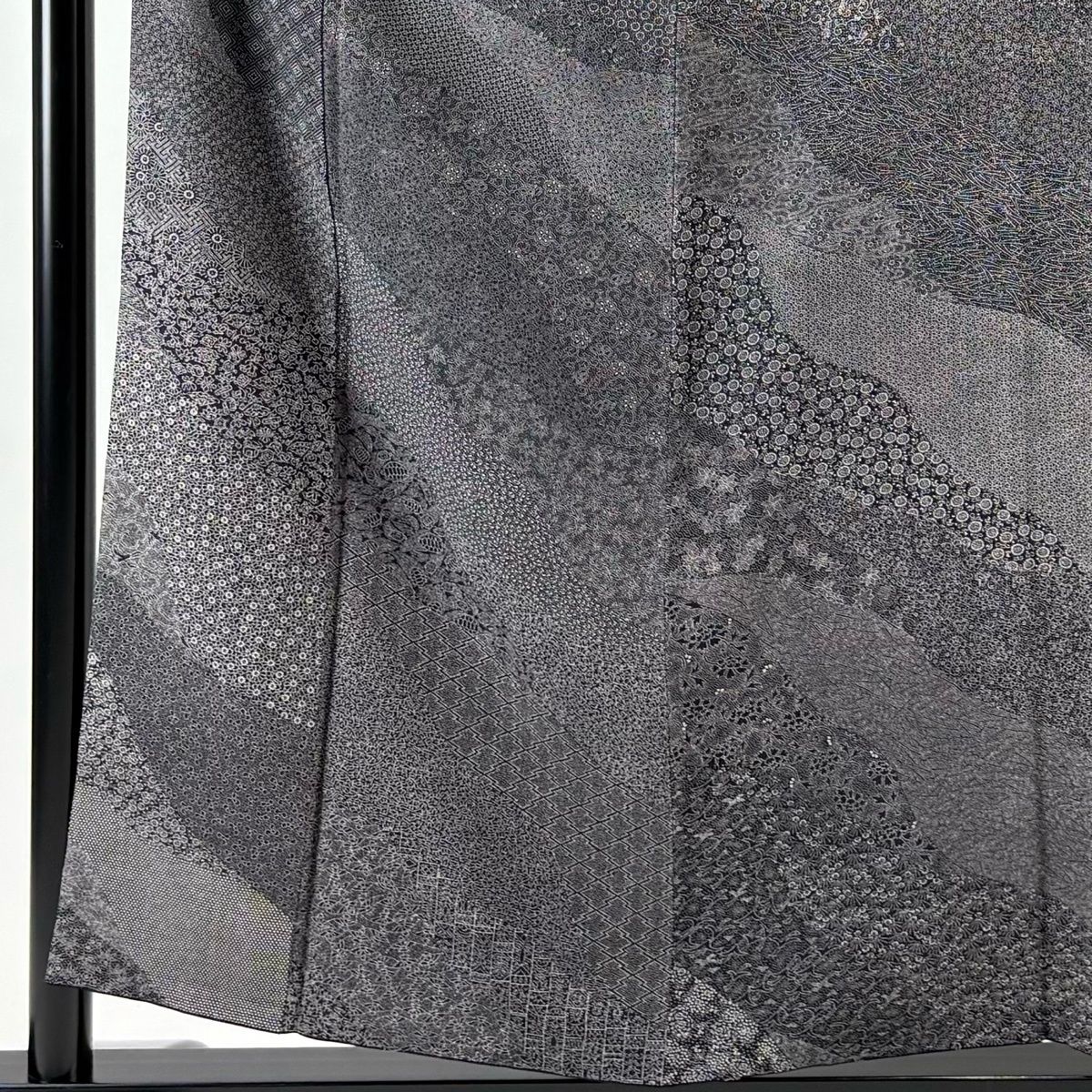 江戸小紋 身丈156 cm 裄丈64 M 袷 落款 鶴亀 寄せ柄 黒灰 正絹