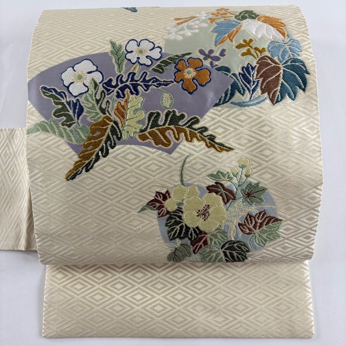 名古屋帯 秀品 草花 扇面 刺繍 薄黄 正絹