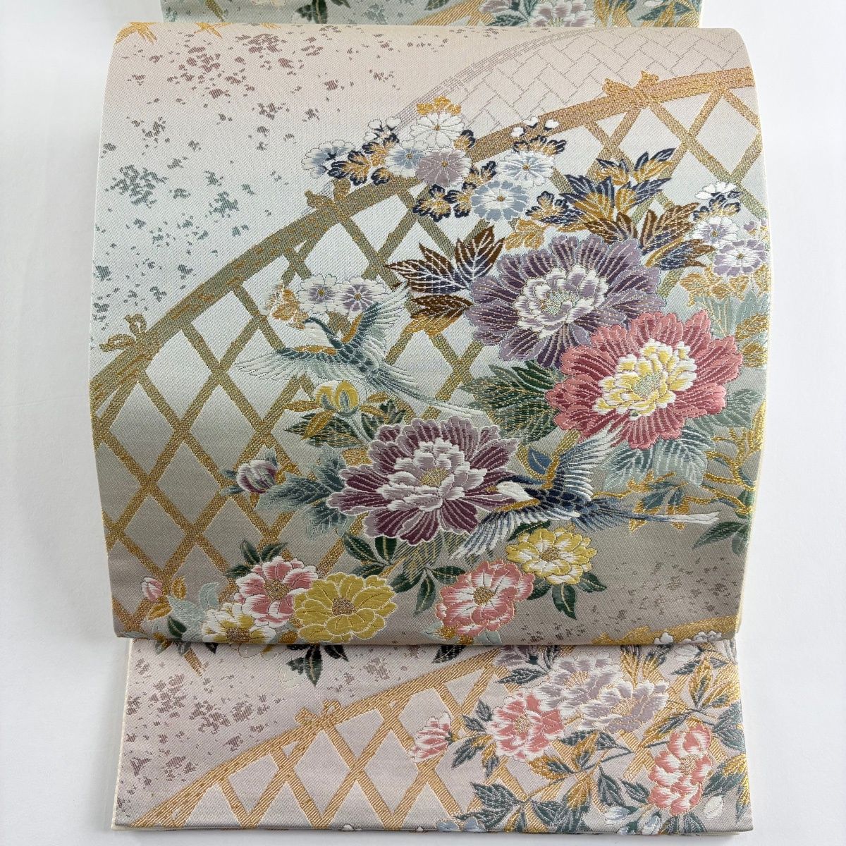 美品】 袋帯 秀品 牡丹 光悦垣 金糸 箔 薄緑 六通 正絹 【中古