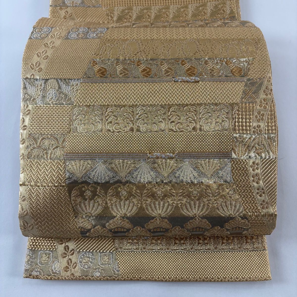 袋帯 秀品 瓢箪 松 金銀糸 箔 金色 お太鼓柄 正絹