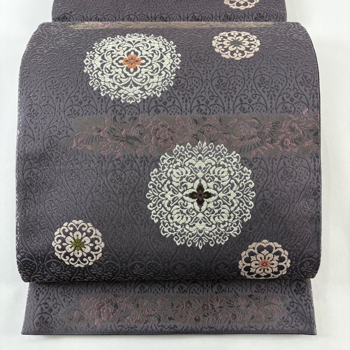 美品】 袋帯 秀品 草木染 華文 花唐草 刺繍 箔 紫 六通 正絹 【中古