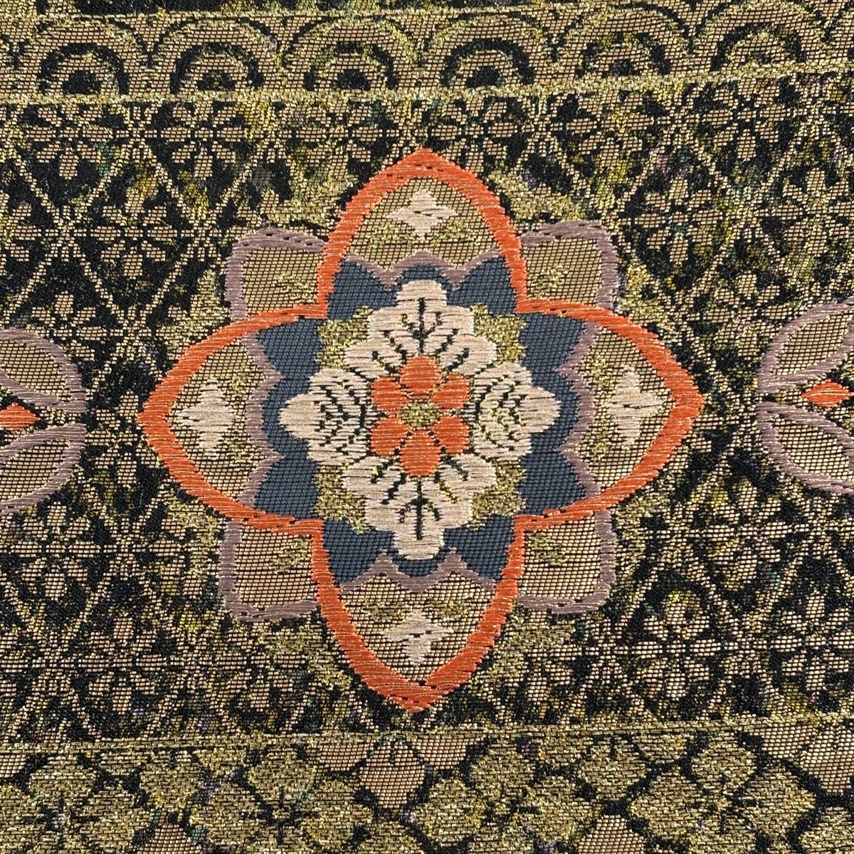 袋帯 秀品 草花 七宝 金糸 箔 焦茶色 六通 正絹