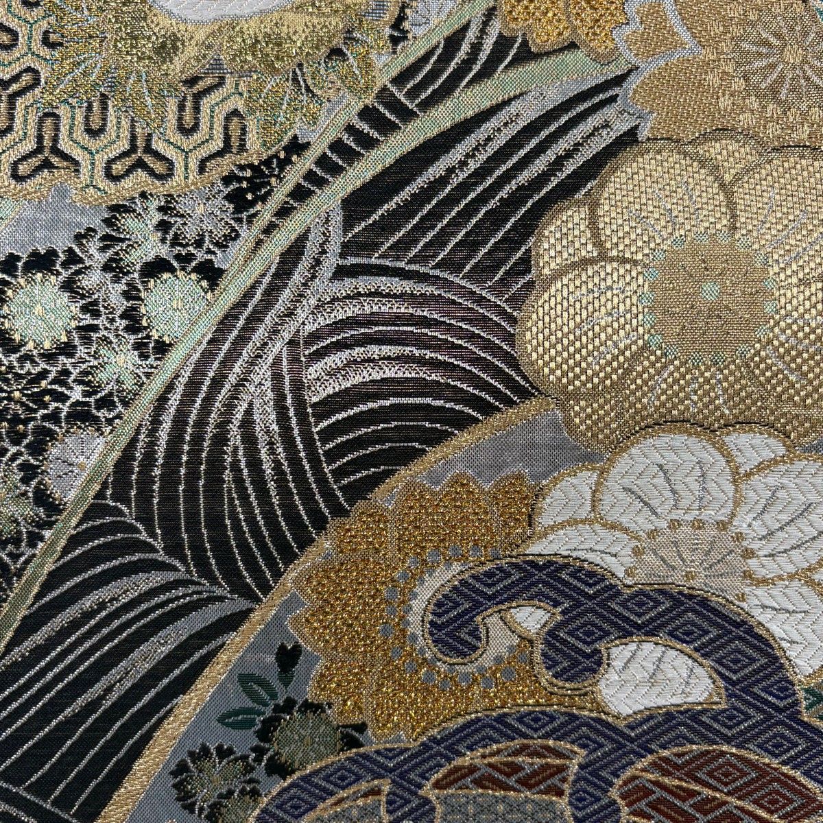 袋帯 秀品 雪輪 草花 金糸 箔 黒 六通 正絹