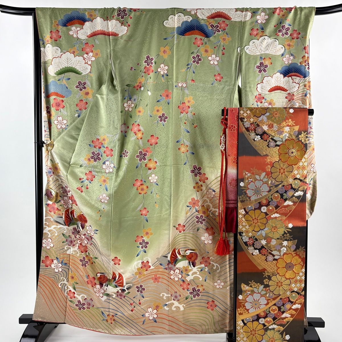 振袖 身丈165 cm 裄丈69.5 L 袷 袋帯フルセット 落款 鴛鴦 桜 金彩 ぼかし 薄緑 正絹