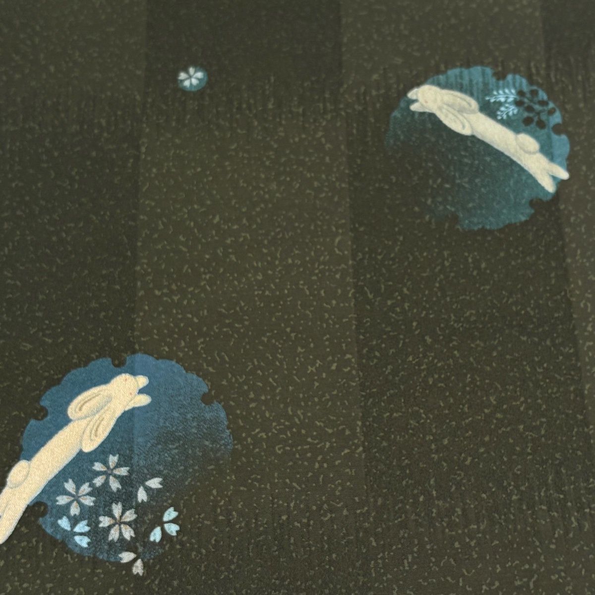 反物 秀品 小紋 うさぎ 雪輪 茶緑色 正絹