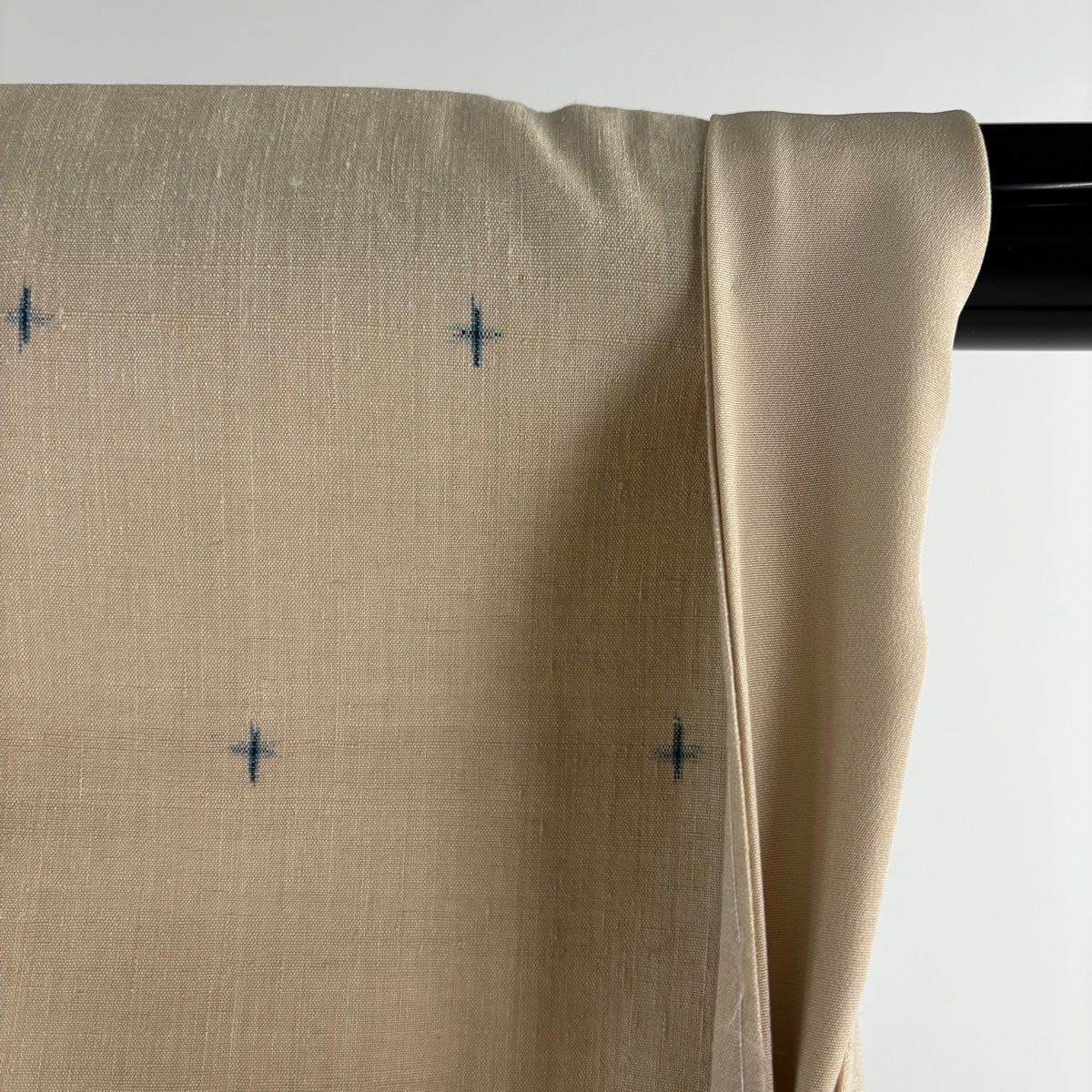 結城紬 身丈167.5cm 裄丈68.5cm L 袷 本場結城紬 村九 証紙 十字絣