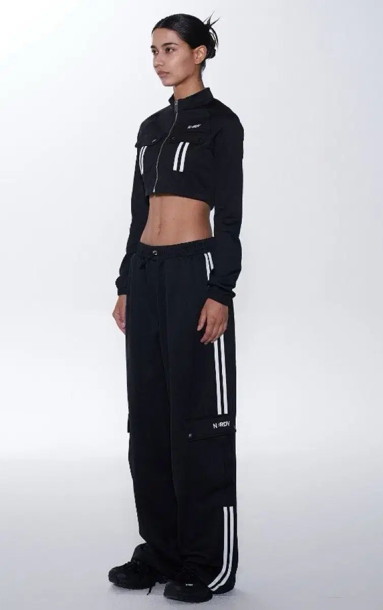 ノルディ クロップド トレーナー セットアップ