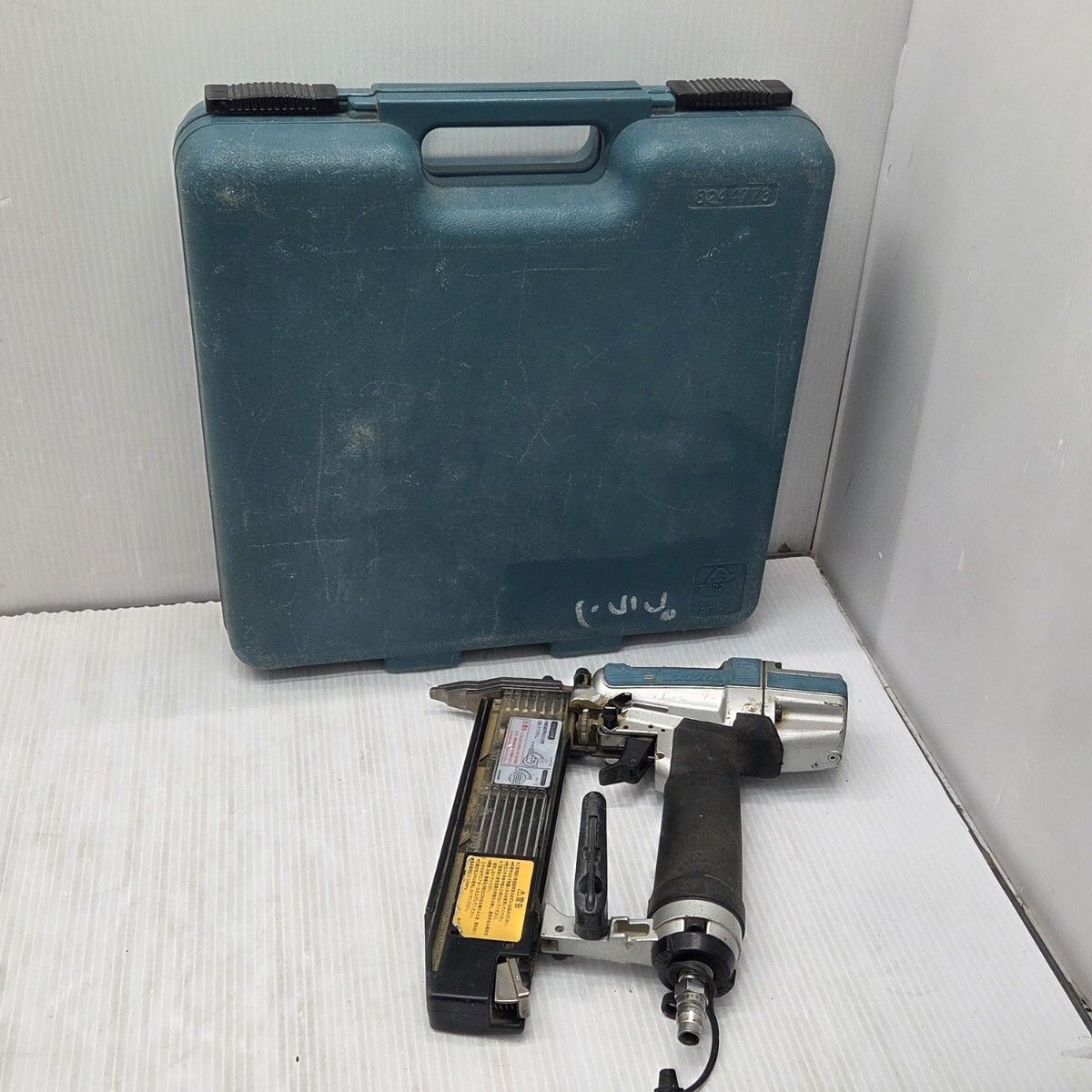 S 00392マキタ 仕上釘打 AF 502 86595 ケース付 フィニッシュネイラ 仕上釘打ち機