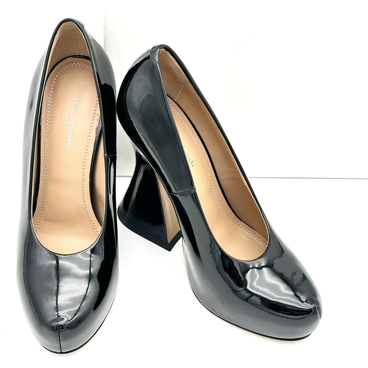【美品】margiela エナメルブラック　パンプス □新品級□ Maison Margiela ハイヒール エナメル スケッチヒール