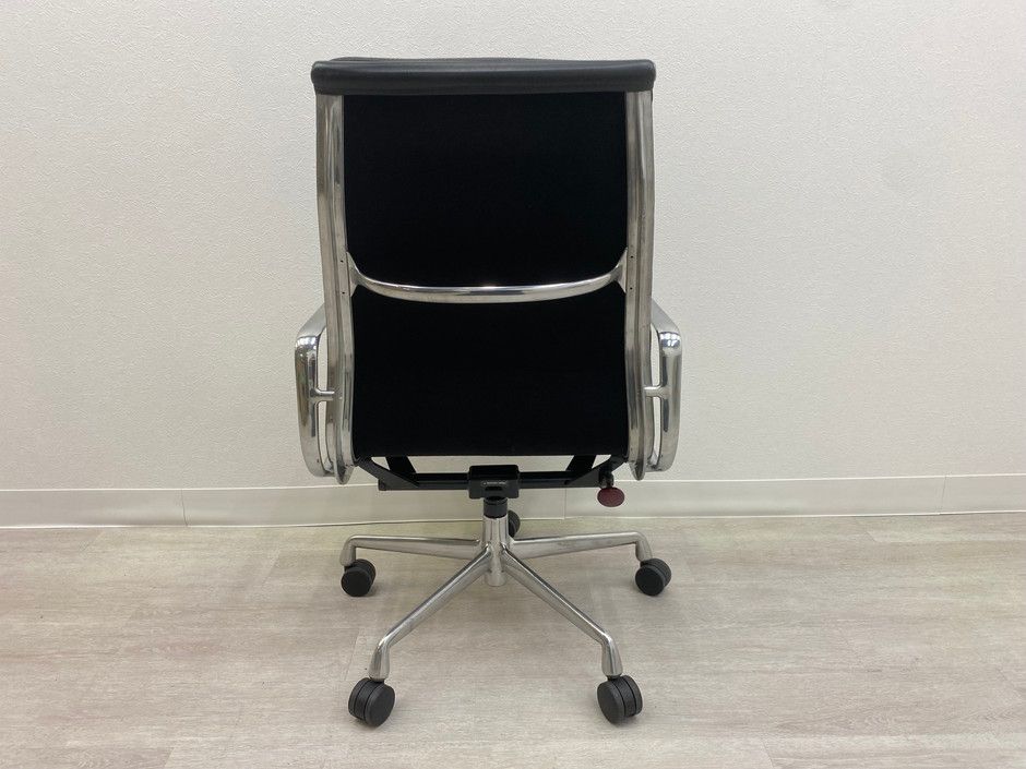 ソフトパッドグループチェア ブラック