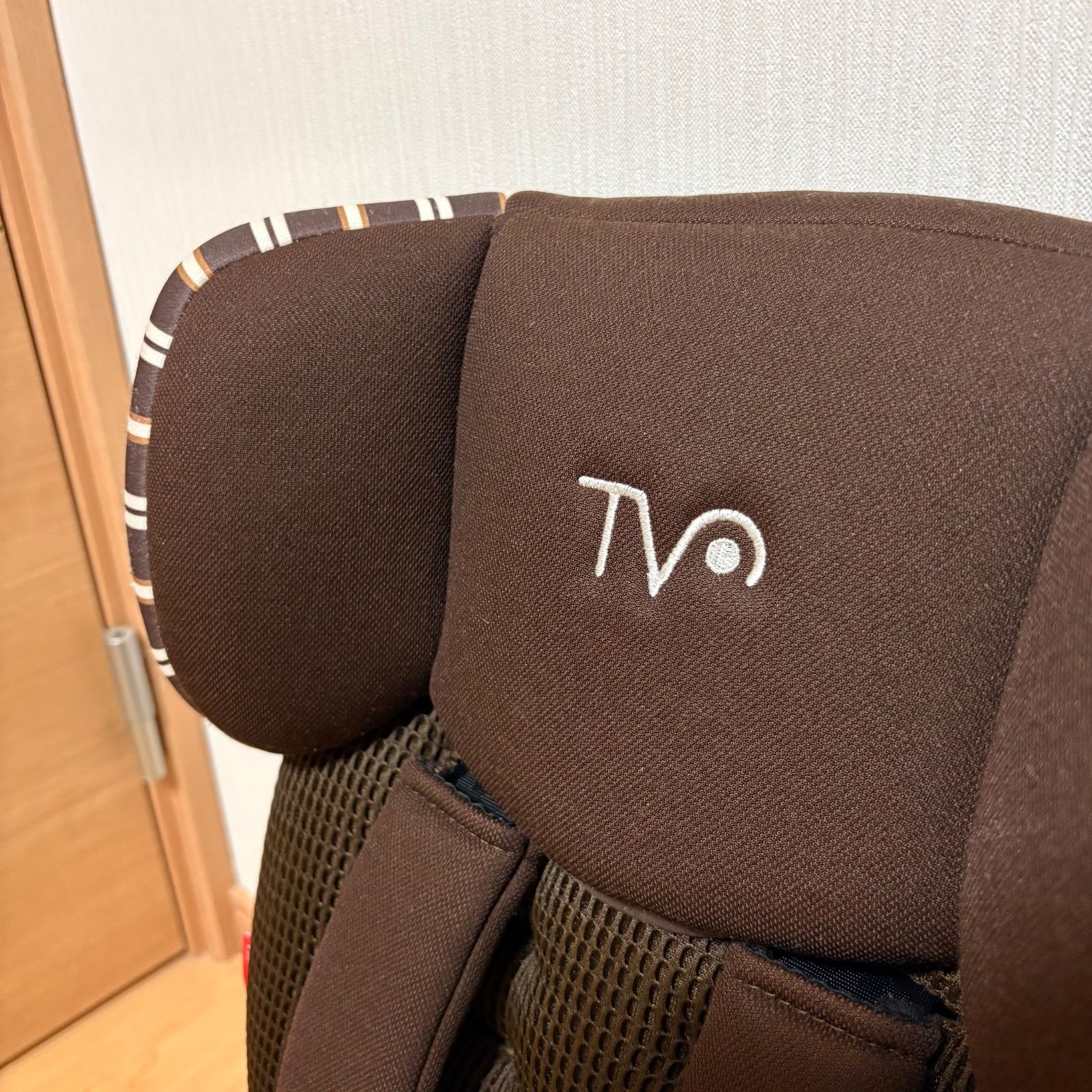 日本育児 トラベルベストECプラス チャイルドシート ブラウンボーダー