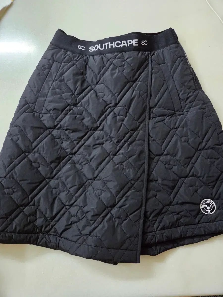 SOUTH CAPE キルティング ラップ スカート ブラック