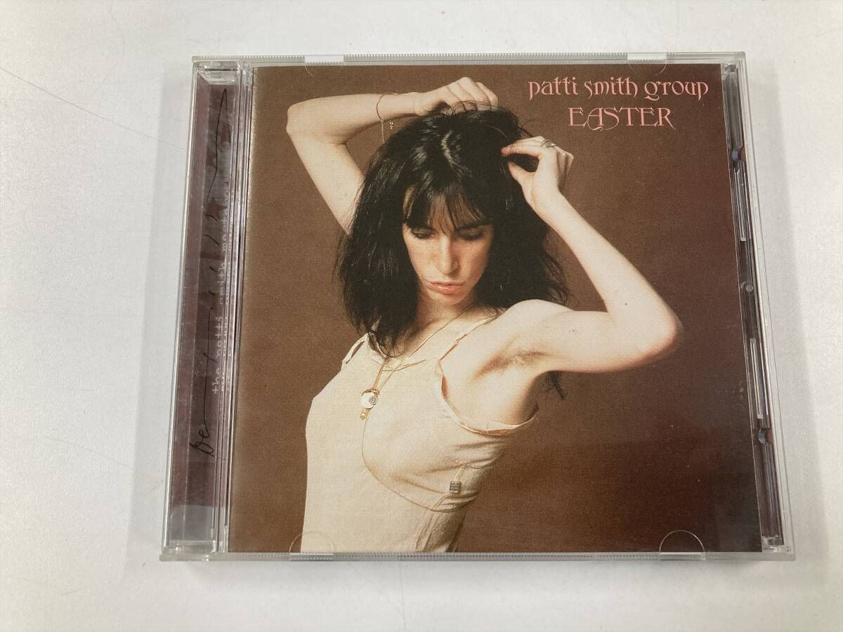 M24263 Patti Smith Group／Easter パティ・スミス・グループ