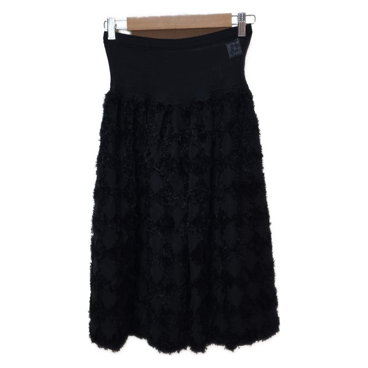 ミーイッセイミヤケ 黒のバックル付きキュロットパンツ ミーイッセイ