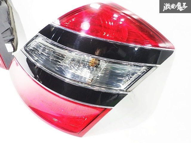 ☆破損無し☆ メルセデスベンツ 純正 W221 Sクラス 前期 テールライト