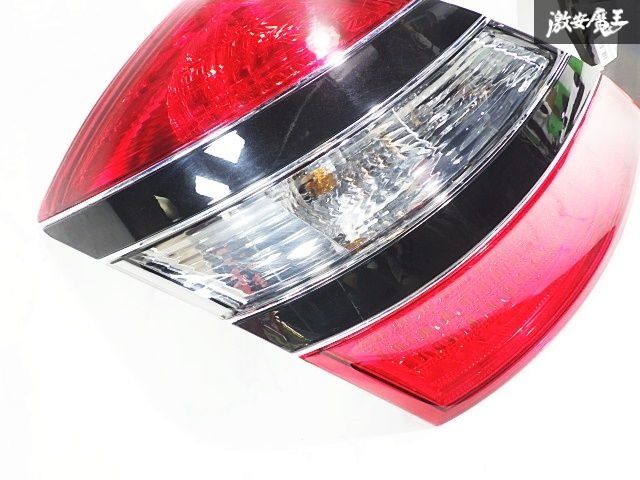 ☆破損無し☆ メルセデスベンツ 純正 W221 Sクラス 前期 テールライト