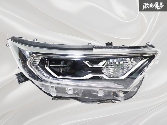 トヨタ 純正 AXAH52 AXAH54 RAV4 ラブ4 前期 LED ヘッドライト ヘッド