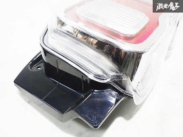 スズキ 純正 MR52S MR92S ハスラー LED テールライト テールランプ スズキ 純正 MR52S MR92S ハスラー LED テールライト テールランプ