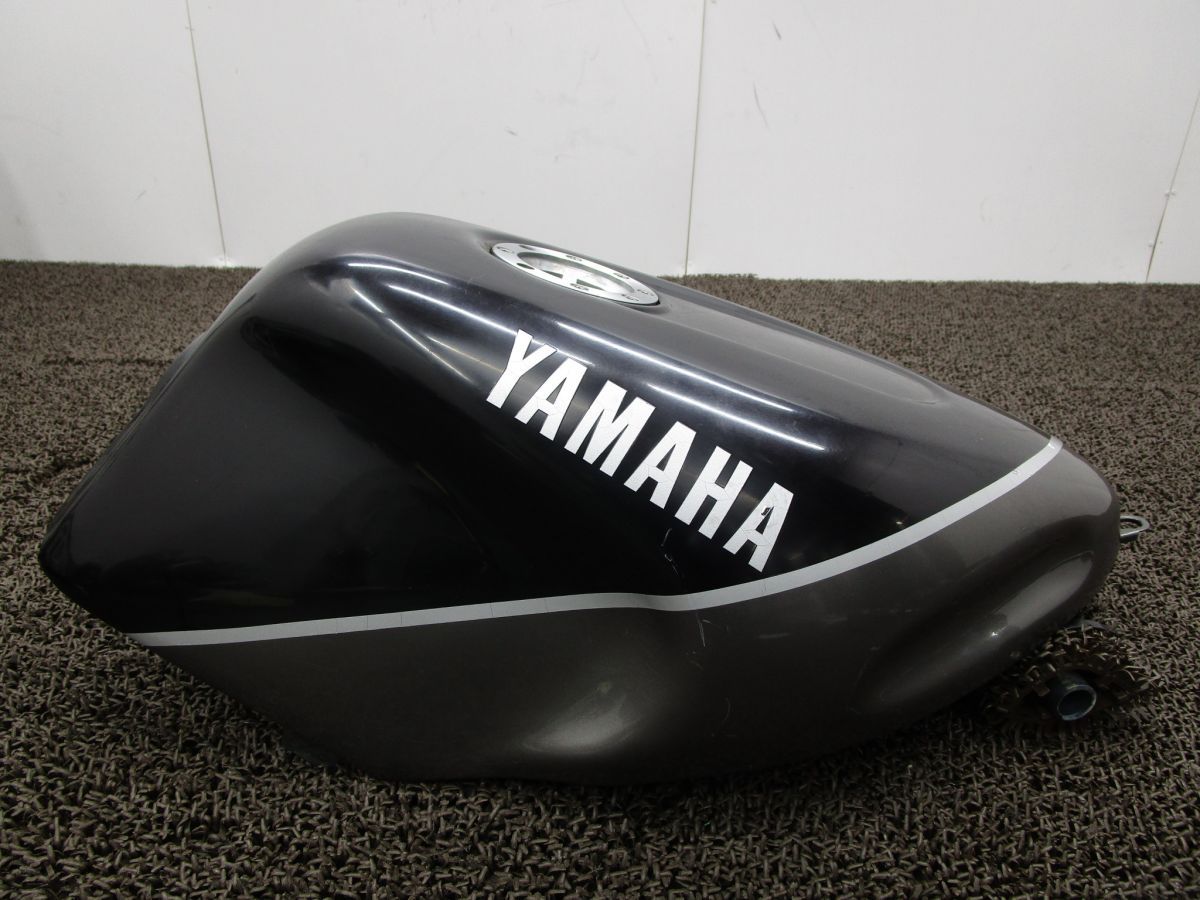 FZR 400 ガソリンタンクカバー A 8868 1 WG ヤマハ キャブ車